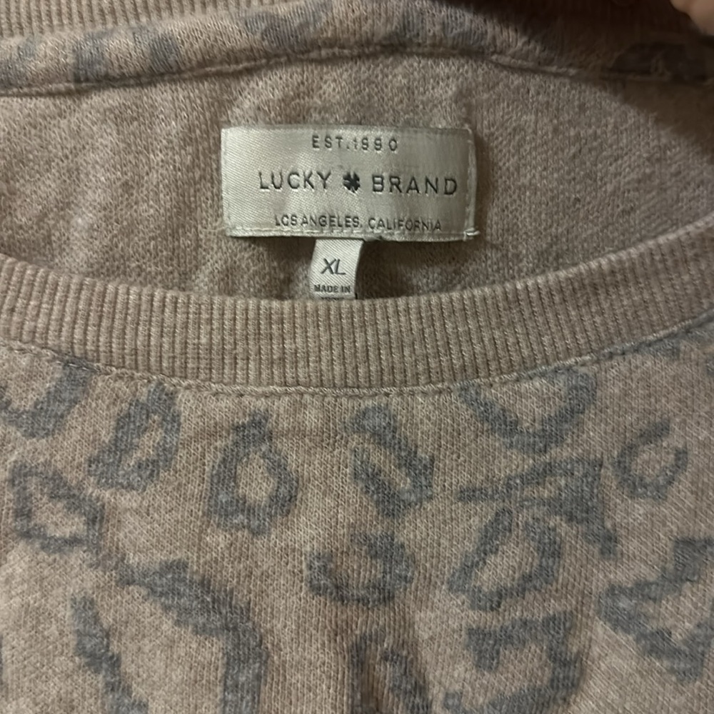 Lucky brand cheetah sweater - Picture 2 of 5